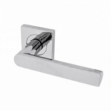 Deurklink 'Edge' - Chroom gepolijst - Op vierkant rozet 51x51mm - SZM210SQCP