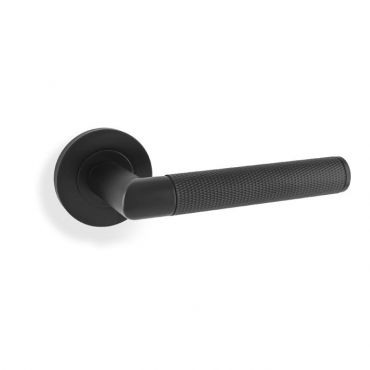 Deurkruk Knurled 'Harrier' - Mat zwart - Rond rozet Ø50mm - AW210BL