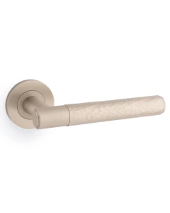 Deurkruk Hammered 'Spitfire' - Mat nikkel - Rond rozet Ø50mm