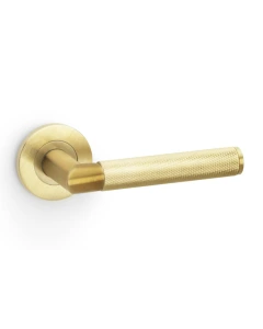 Deurkruk Knurled 'Harrier' - PVD Mat messing - Rond rozet Ø50mm