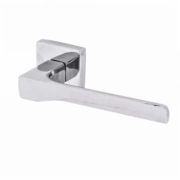 Deurklink Novara - Chroom gepolijst - Op vierkant rozet 51x51mm