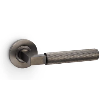 Deurkruk Reeded 'Hurricane' - PVD Donker brons - Rond rozet Ø50mm