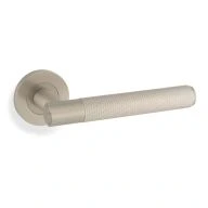 Deurkruk Knurled 'Spitfire' - Mat vernikkeld - Rond rozet &Oslash;50mm - AW220SN